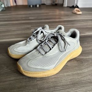 R.A.D Ones Women’s size 8.5 Men’s size 7